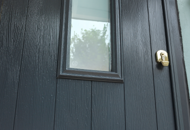 Close up of Anthracite Grey Solidor